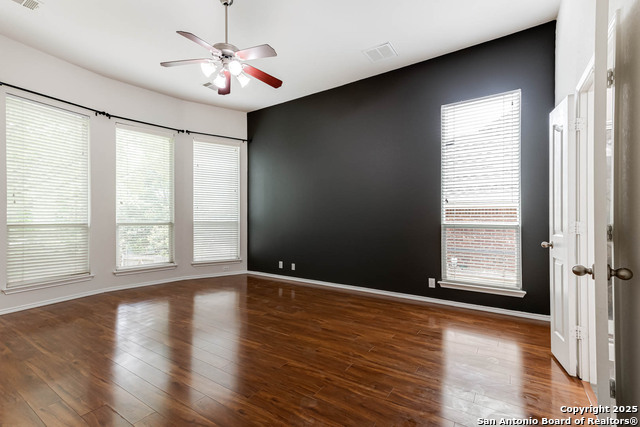 Image 29 of 51 For 322 Waxberry Trl