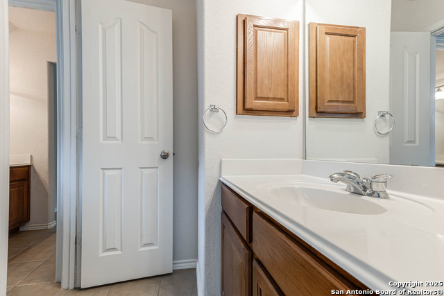 Image 40 of 51 For 322 Waxberry Trl