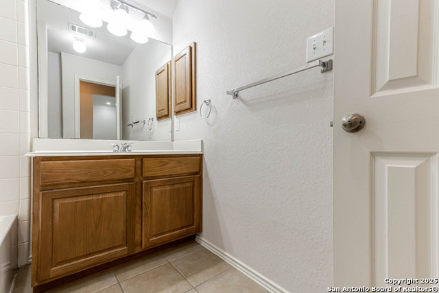 Image 42 of 51 For 322 Waxberry Trl