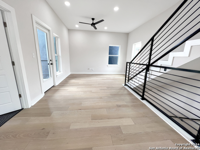 Image 10 of 30 For 100 Lewis St 2