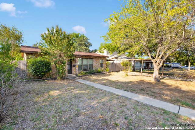 Image 3 of 19 For 254 Banbridge