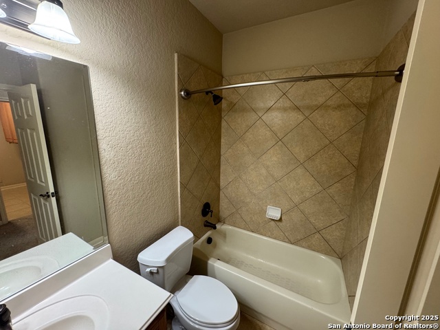 Image 14 of 28 For 450 Flippin Estates