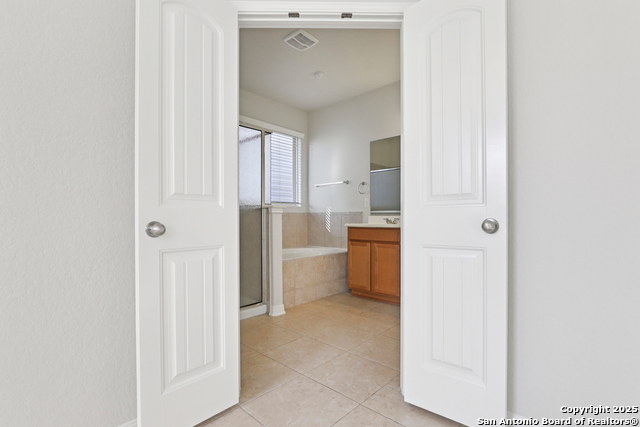 Image 19 of 38 For 112 Grand Vista