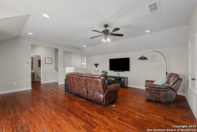 Image 29 of 41 For 157 Fair Springs