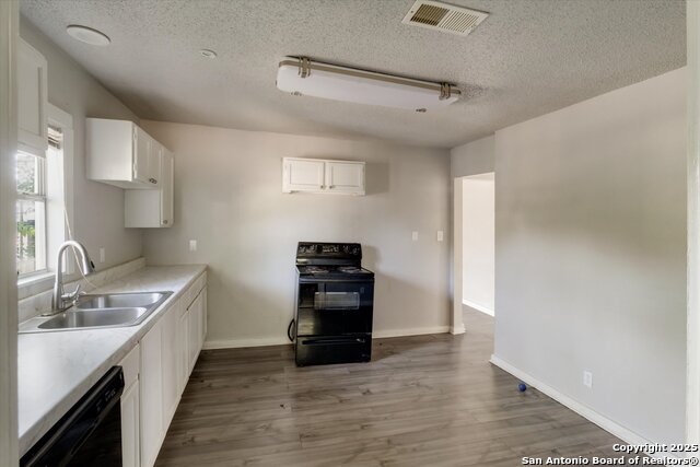 Image 11 of 22 For 443 34th St Sw