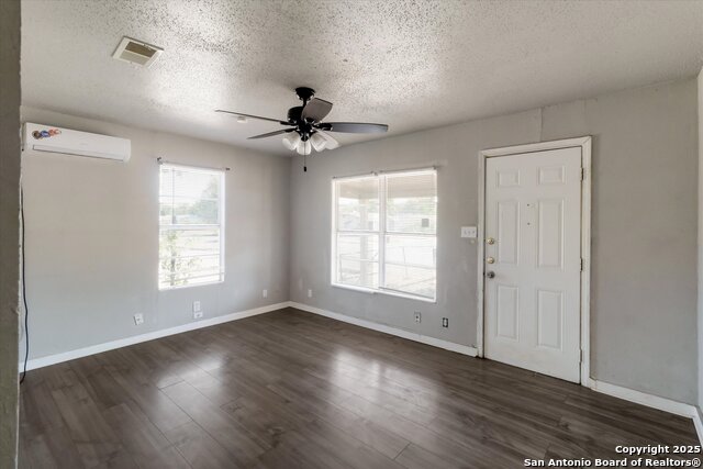 Image 6 of 22 For 443 34th St Sw