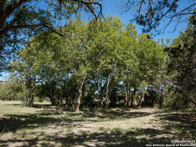 Listing photo id 11 for 530 Westway Dr