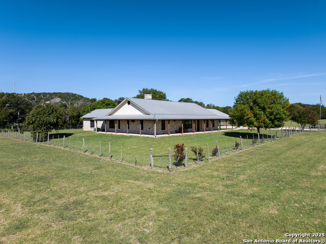 Listing photo id 1 for 530 Westway Dr