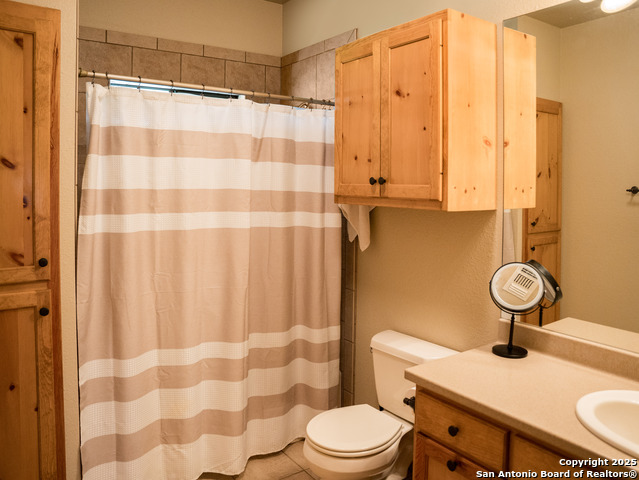 Listing photo id 29 for 530 Westway Dr