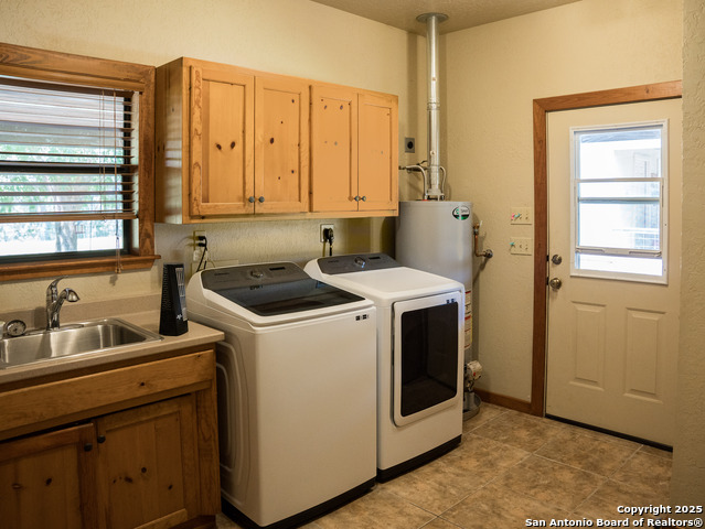 Listing photo id 31 for 530 Westway Dr