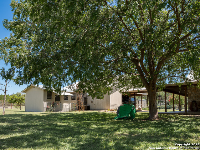 Listing photo id 34 for 530 Westway Dr