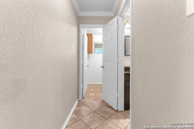 Image 12 of 53 For 7703 Braun Bend