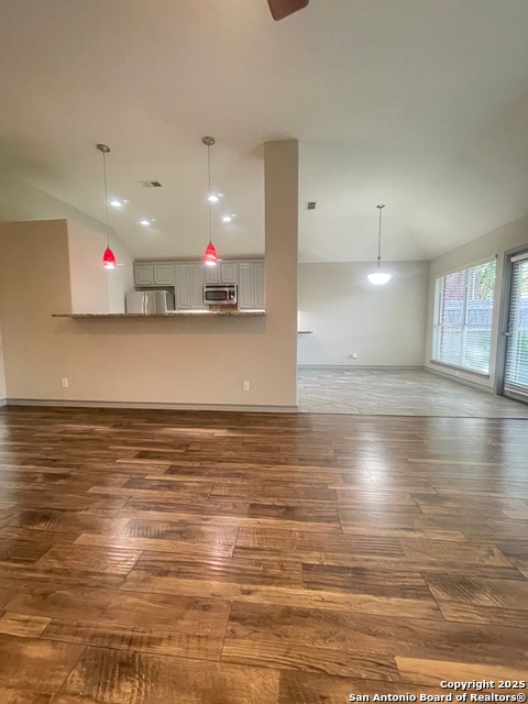 Image 11 of 23 For 15034 Oak Briar