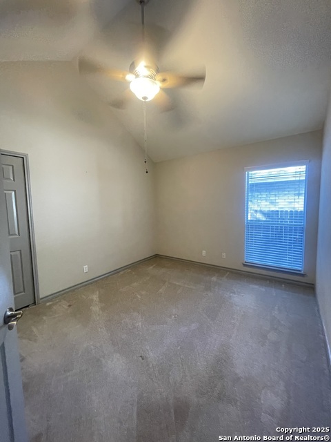 Image 20 of 23 For 15034 Oak Briar