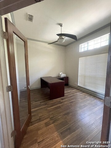 Image 5 of 23 For 15034 Oak Briar