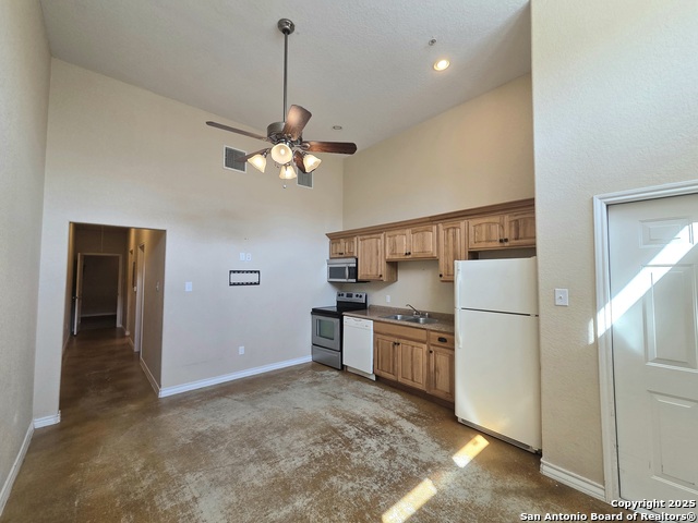 Image 4 of 14 For 1328 3rd  