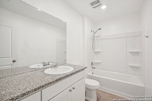 Image 21 of 32 For 14010 Silos Meadows