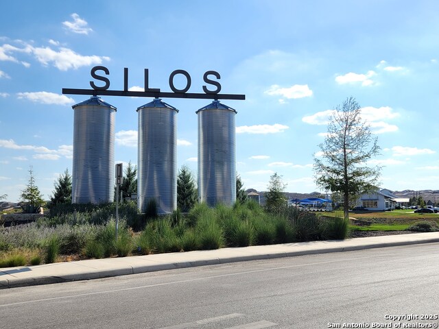 Image 25 of 32 For 14010 Silos Meadows