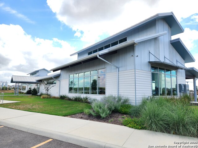 Image 26 of 32 For 14010 Silos Meadows