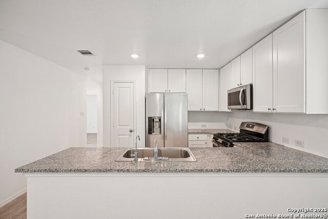 Image 8 of 32 For 14010 Silos Meadows