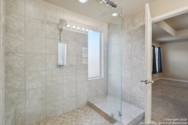 Image 32 of 37 For 10750 Gentle Fox Bay