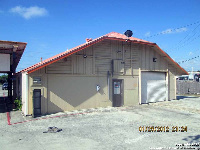 Listing photo id 3 for 1526 Pat Booker