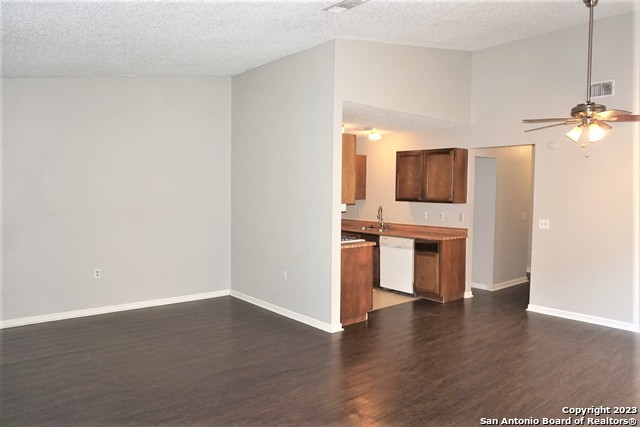 Image 7 of 19 For 5531 Rangeland