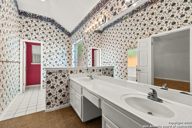 Listing photo id 19 for 141 Oak Knoll