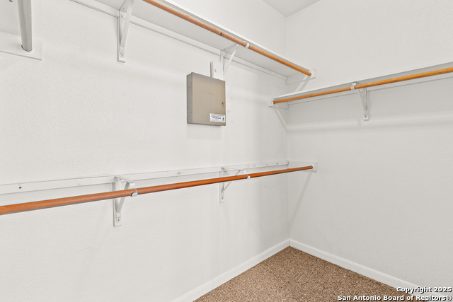 Listing photo id 22 for 141 Oak Knoll