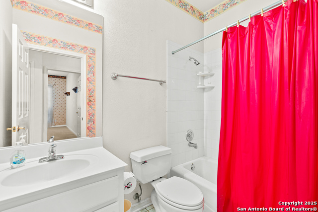 Listing photo id 23 for 141 Oak Knoll