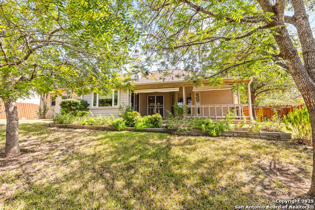 Listing photo id 35 for 141 Oak Knoll