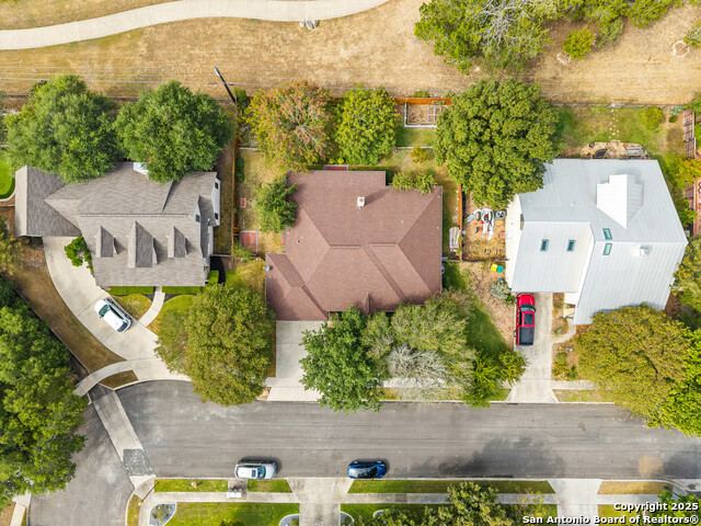 Listing photo id 39 for 141 Oak Knoll