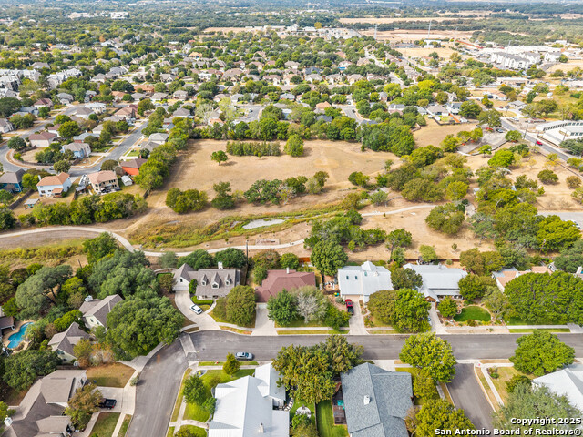 Listing photo id 45 for 141 Oak Knoll