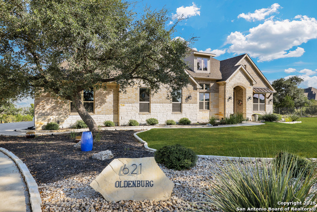 Image 10 of 38 For 621 Oldenburg