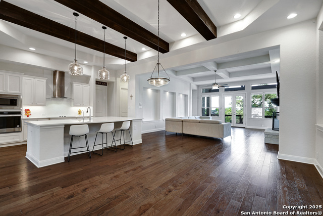 Image 2 of 38 For 621 Oldenburg