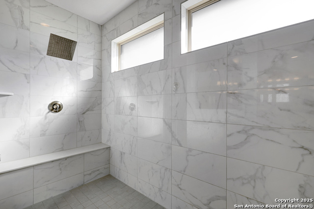 Image 25 of 38 For 621 Oldenburg