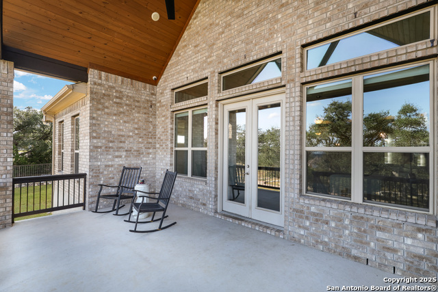 Image 32 of 38 For 621 Oldenburg