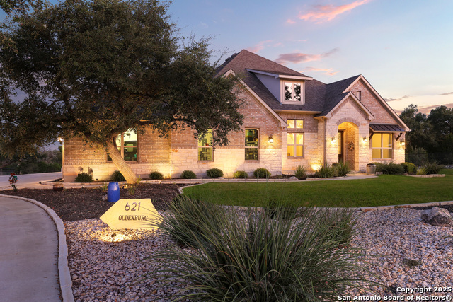 Image 7 of 38 For 621 Oldenburg