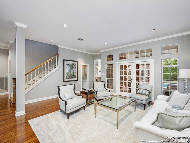 Image 4 of 50 For 17 Inwood Terrace