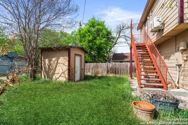 Image 4 of 13 For 1519 Schley Ave  2