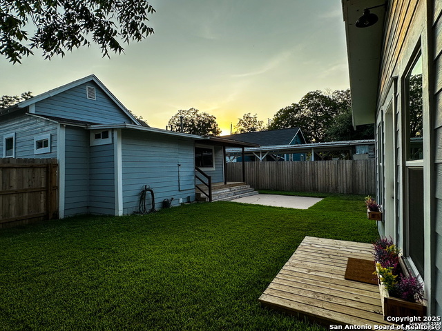 Listing photo id 14 for 108 Oelkers