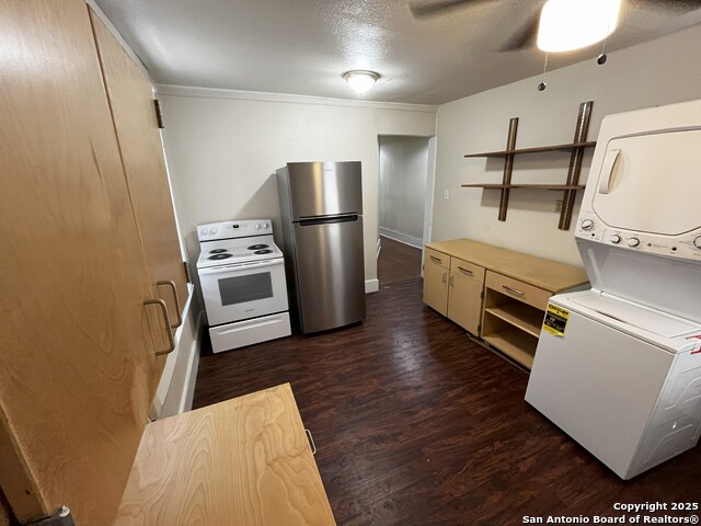 Image 11 of 11 For 520 Paschal  