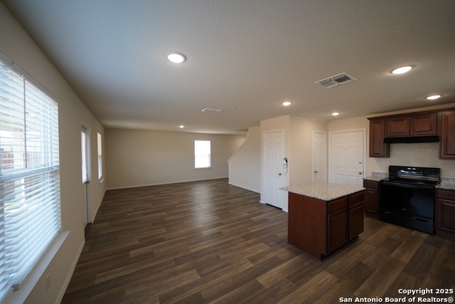 Image 7 of 20 For 743 Retama Pass