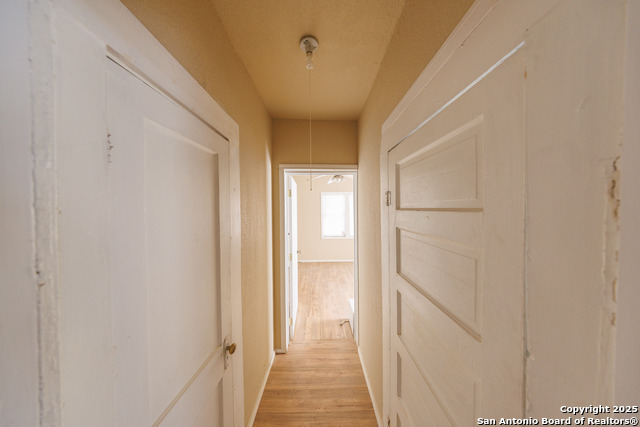 Image 10 of 28 For 415 Woodlawn E