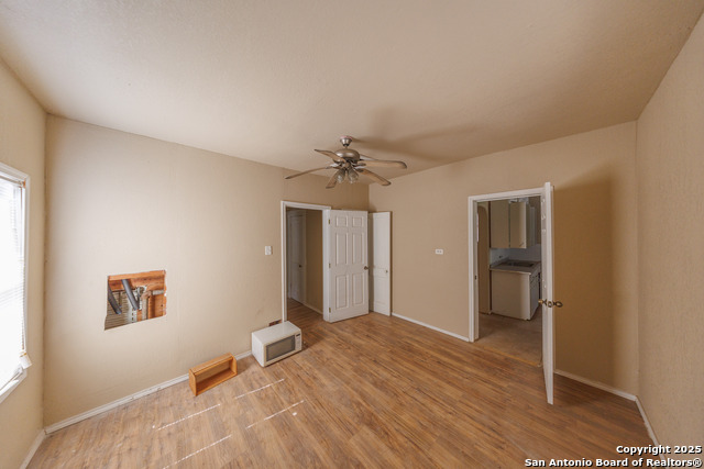 Image 13 of 28 For 415 Woodlawn E