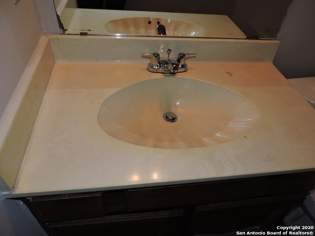 Image 8 of 13 For 1218 Saint Lawrence St