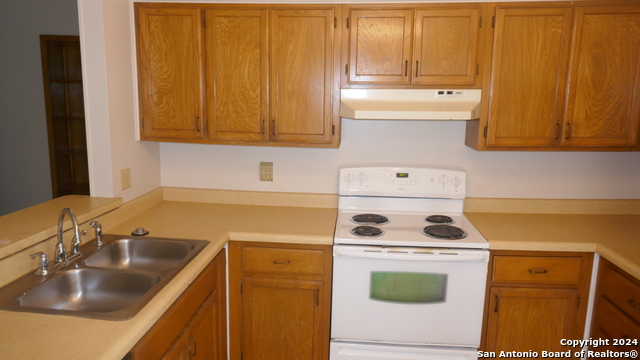 Image 9 of 13 For 8703 Welles Harbor Cir
