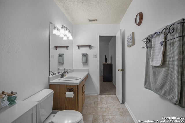 Image 22 of 30 For 2631 Jade Hill