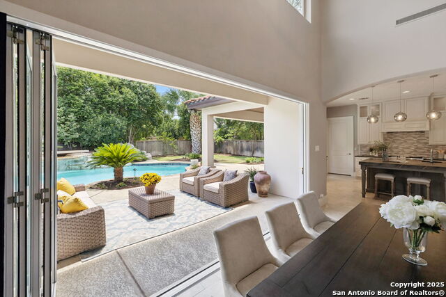 Image 11 of 50 For 836 Canterbury Hill