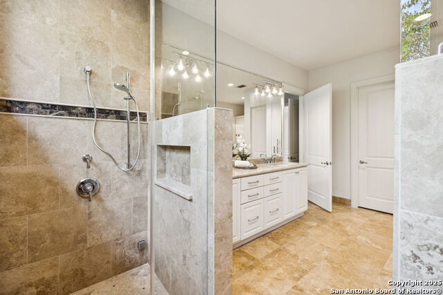 Image 30 of 50 For 836 Canterbury Hill
